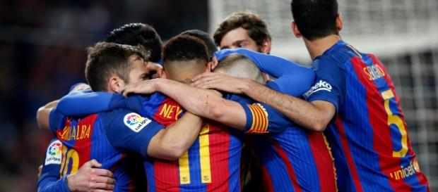 Em jogo polêmico, Barça se consagra na final. Em jogo polêmico, Barça se consagra na final.