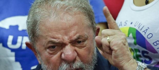 Lula esbraveja contra a direita brasileira Lula esbraveja contra a direita brasileira