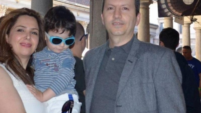 Ahmadreza Djalali con la sua famiglia.