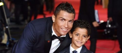 Cristiano Ronaldo ne lâche rien, même face à son fils - Gala - gala.fr