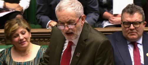 Jeremy Corbyn makes embarrassing PMQs gaffe by offering ... - thesun.co.uk
