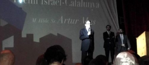 Artur Mas, ex Presidente de Cataluña y juzgado ahora por el 9-N con Ortega y Rigau, cuando recibió un premio israelí.