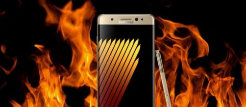 Fabbrica Samsung di batterie va a fuoco