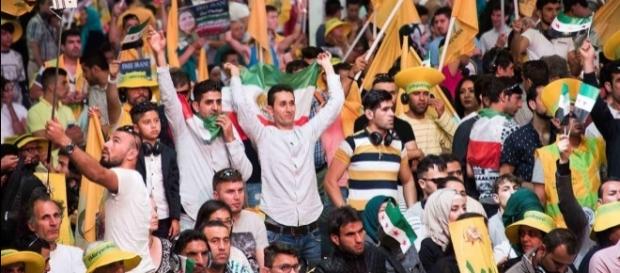 An estimated 100,000 MEK supporters including Iranian diaspora at Paris's annual MEK rally at Le Bourget, Paris 2016 An estimated 100,000 MEK supporters including Iranian diaspora at Paris's annual MEK rally at Le Bourget, Paris 2016