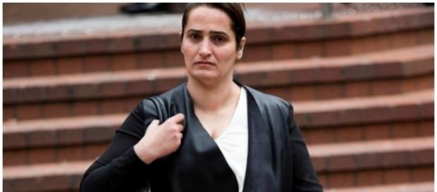 Dalya Saeed está sendo acusada de homicídio tentado Dalya Saeed está sendo acusada de homicídio tentado