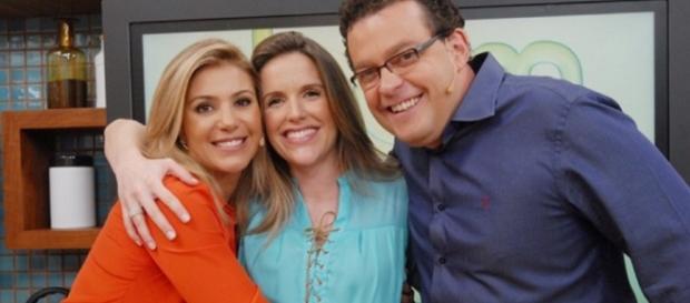 Flávia Freire, da esquerda, pede demissão da Globo. Flávia Freire, da esquerda, pede demissão da Globo.