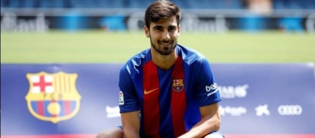 Imprensa espanhola questiona a contratação de André Gomes pelo Barcelona Imprensa espanhola questiona a contratação de André Gomes pelo Barcelona