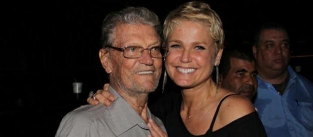 O pai de Xuxa sofre de uma doença grave O pai de Xuxa sofre de uma doença grave