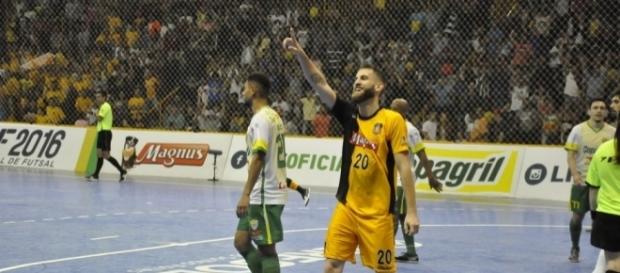 Xande é o novo reforço do Timão na temporada do futsal Xande é o novo reforço do Timão na temporada do futsal
