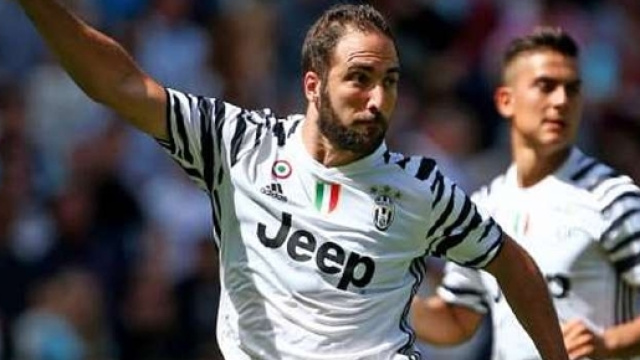 Dove guardare Cagliari-Juve. Nella foto, Gonzalo Higuain