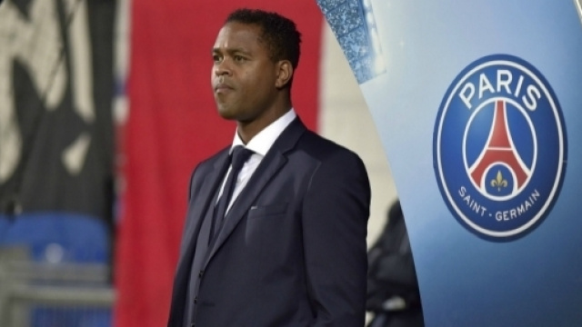 L1 - PSG / Patrick Kluivert : &laquo; Acheter un attaquant ? Pas ... - mercato365.com