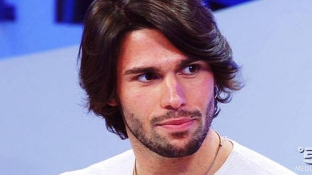 Uomini e donne trono classico: Luca Onestini vicino alla scelta