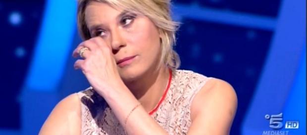 C'è posta per te, Maria De Filippi piange per la storia di Antonio ... - today.it C'è posta per te, Maria De Filippi piange per la storia di Antonio ... - today.it
