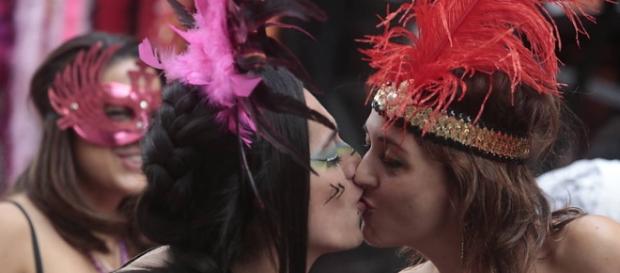 Carnaval, signos e muito beijo na boca. Como é o seu? Carnaval, signos e muito beijo na boca. Como é o seu?