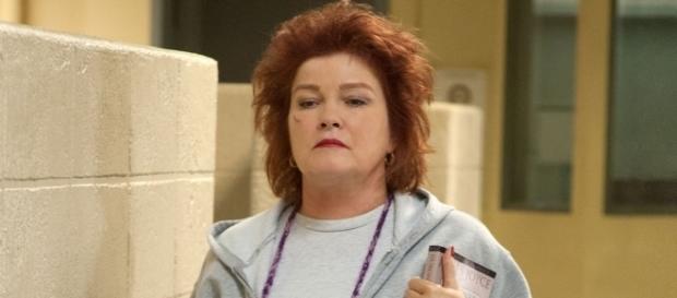 Orange Is The New Black : Le violeur de Kate Mulgrew (Red) n’a jamais été puni Orange Is The New Black : Le violeur de Kate Mulgrew (Red) n’a jamais été puni