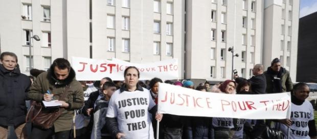 Viol : la toile réclame justice pour Théo Viol : la toile réclame justice pour Théo