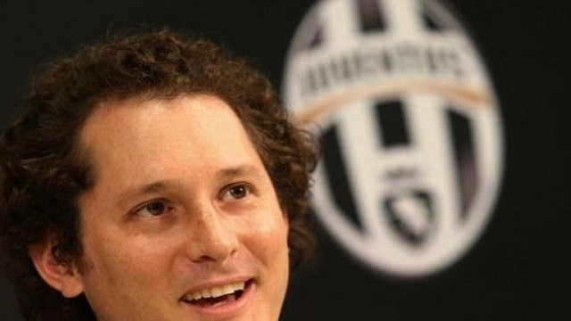 Jhon Elkann attacca pesantemente l'Inter