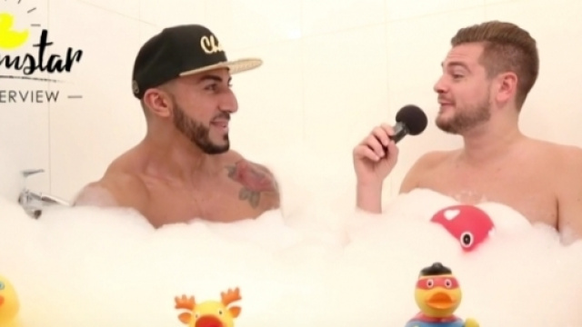 Smail dans le bain de jeremstar