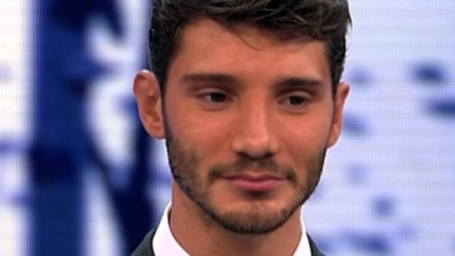 Stefano De Martino: "Se padre e madre si fanno la guerra, a ... - today.it