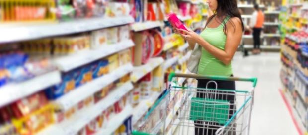 El índice de confianza del consumidor baja por cuarto mes ... - capitalradio.es El índice de confianza del consumidor baja por cuarto mes ... - capitalradio.es