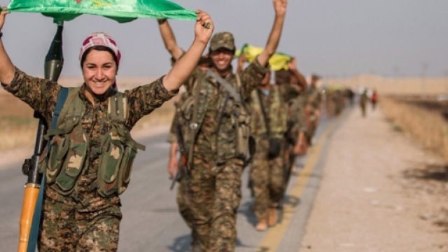 L'avanzata su Raqqa della componente kurda delle Forze Democratiche Siriane.