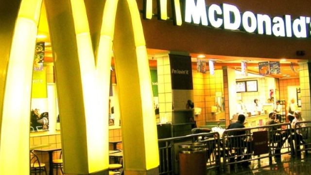 MCDONALD'S ITALIA - helplavoro.it