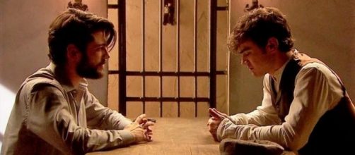 Hernando e Matias parlano in carcere