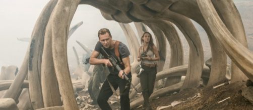 Kong: Skull Island' With Tom Hiddleston, Brie Larson & Samuel L ... - theplaylist.net