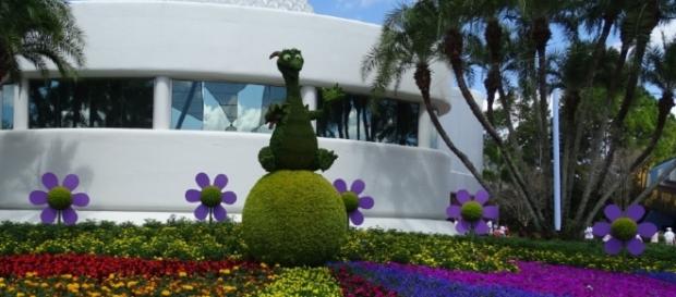 Find Figment in this Epcot display. (Photo by Barb Nefer) Find Figment in this Epcot display. (Photo by Barb Nefer)