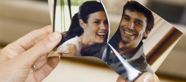 Muitas vezes eles se sentem infelizes, mas não criam coragem de dizer as suas esposas Muitas vezes eles se sentem infelizes, mas não criam coragem de dizer as suas esposas
