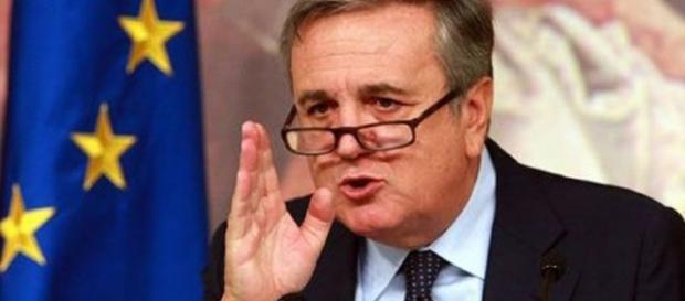 Pensioni, ultime novità da Sacconi: riforma Fornero drastica, è da modificare, le ultime news del 10 marzo 2017 foto tribunapoliticaweb.it Pensioni, ultime novità da Sacconi: riforma Fornero drastica, è da modificare, le ultime news del 10 marzo 2017 foto tribunapoliticaweb.it