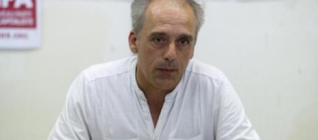 Philippe Poutou (NPA) lance un appel aux maires Philippe Poutou (NPA) lance un appel aux maires