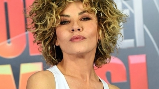 Eva Grimaldi: «All'Isola per riscoprire me stessa (e uscire dagli ... - vanityfair.it