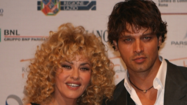 Eva Grimaldi and Gabriel Garko.