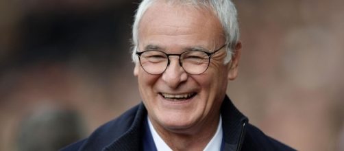 Claudio Ranieri aspetta una panchina dopo l'esonero al Leicester