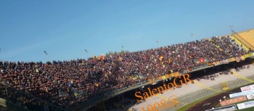 Tanti spettatori per Lecce- Catania. Foto Salento Giallorosso.