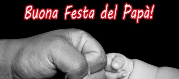 Auguri Festa del Papà 2017: frasi da dedicare Auguri Festa del Papà 2017: frasi da dedicare
