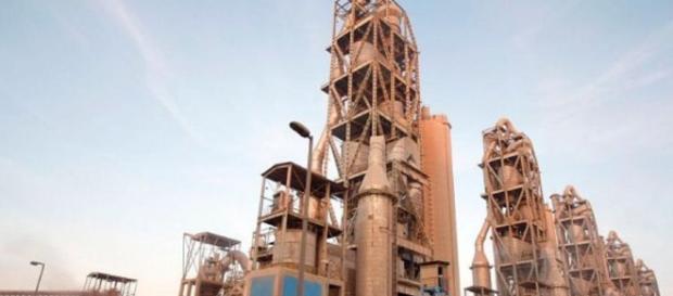 Comment Lafarge a dû financer l'Etat islamique pour préserver son ... - usinenouvelle.com Comment Lafarge a dû financer l'Etat islamique pour préserver son ... - usinenouvelle.com