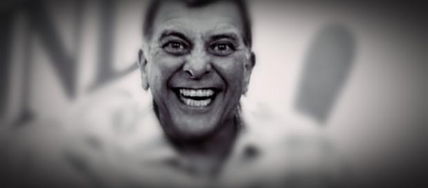Drama de Jorge Fernando comove o Brasil: 'Ele está paralisado' Drama de Jorge Fernando comove o Brasil: 'Ele está paralisado'