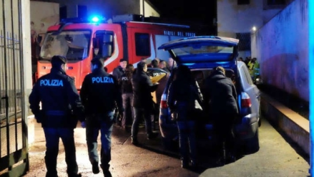 La Polizia sul luogo dell'efferato delitto