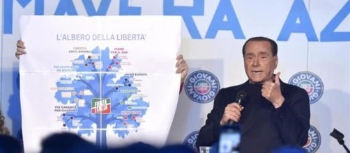 Silvio Berlusconi torna in campo e ne ha per tutti | ilvelino.it
