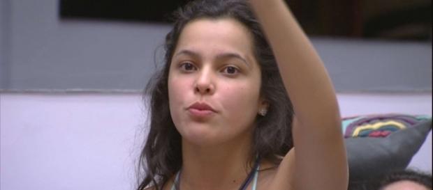 Emilly ficou muito abalada com o momento Emilly ficou muito abalada com o momento