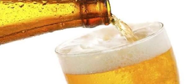 Ganhe R$ 36 mil por mês para beber cerveja Ganhe R$ 36 mil por mês para beber cerveja
