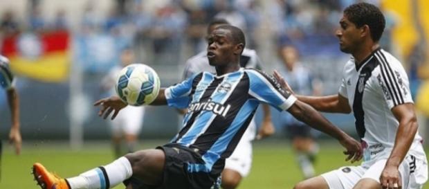 Jogador pode atuar pelo Corinthians nas próximas temporadas Jogador pode atuar pelo Corinthians nas próximas temporadas