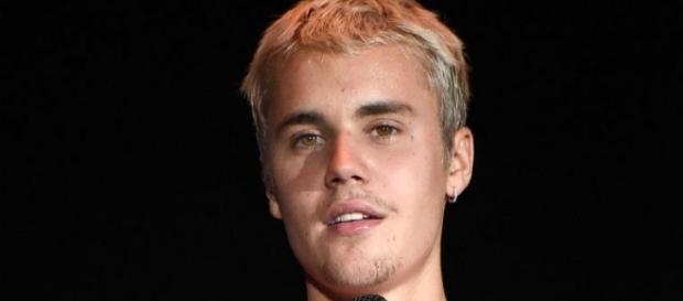 Justin Bieber está novamente no centro da polêmica Justin Bieber está novamente no centro da polêmica