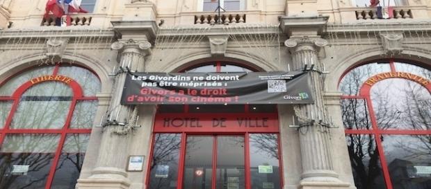 Le dossier du cinéma pas actuellement au second plan Photo P.V. Le dossier du cinéma pas actuellement au second plan Photo P.V.