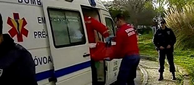 Quando os socorristas chegaram ao local encontraram o bebé em paragem cardiorrespiratória Quando os socorristas chegaram ao local encontraram o bebé em paragem cardiorrespiratória