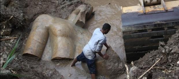 Statue of Pharaoh Ramses II is found in a Cairo slum | Daily Mail ... - dailymail.co.uk Statue of Pharaoh Ramses II is found in a Cairo slum | Daily Mail ... - dailymail.co.uk
