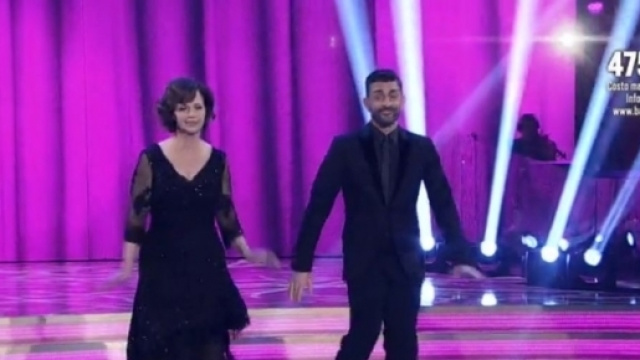 Anna Galiena eliminata al termine della terza puntata di Ballando con le stelle