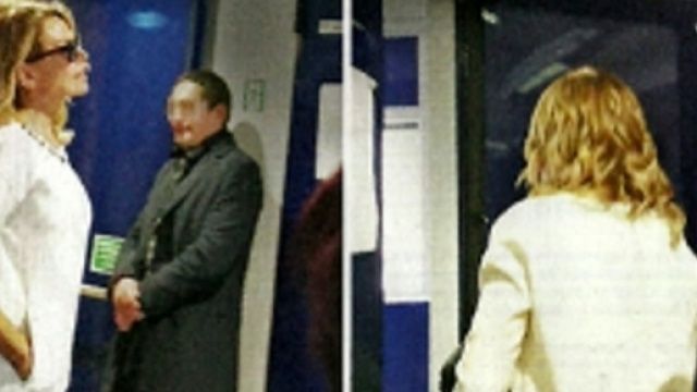 Barbara d'Urso in tribunale: è gelo con l'ex marito Michele Carfora - today.it